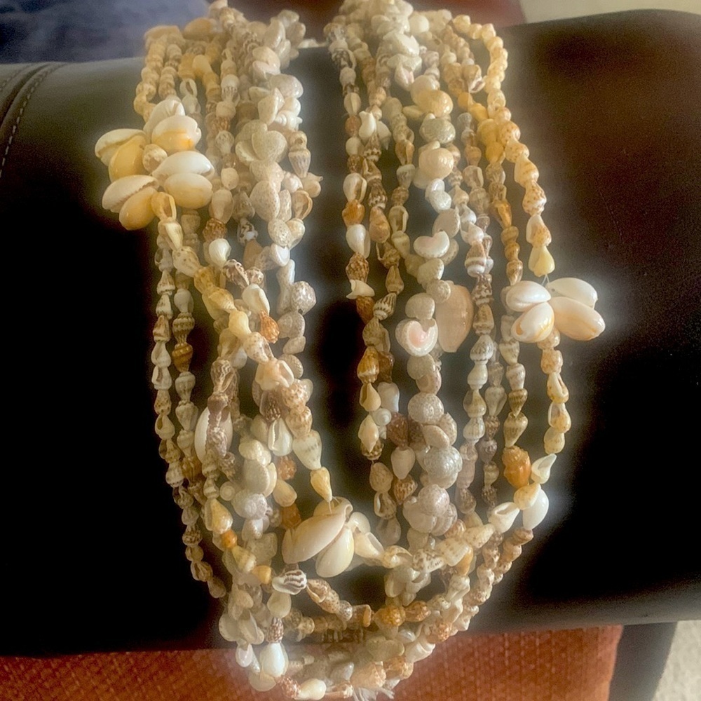 8 seperate Seashell Necklace Strands 30-36 Inch Beaded NO CLASP